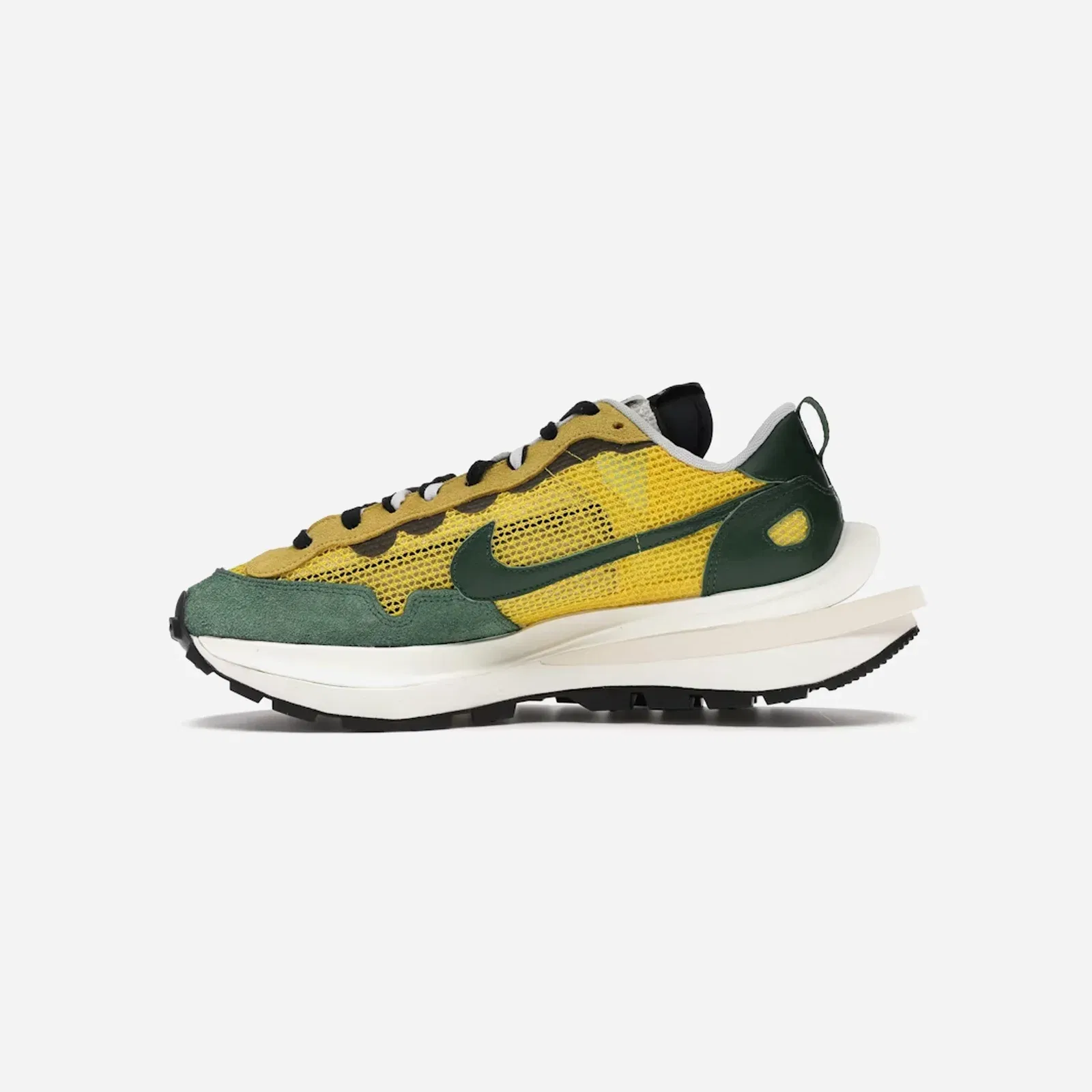 Nike Vaporwaffle Sacai Tour Yellow Stadium Green