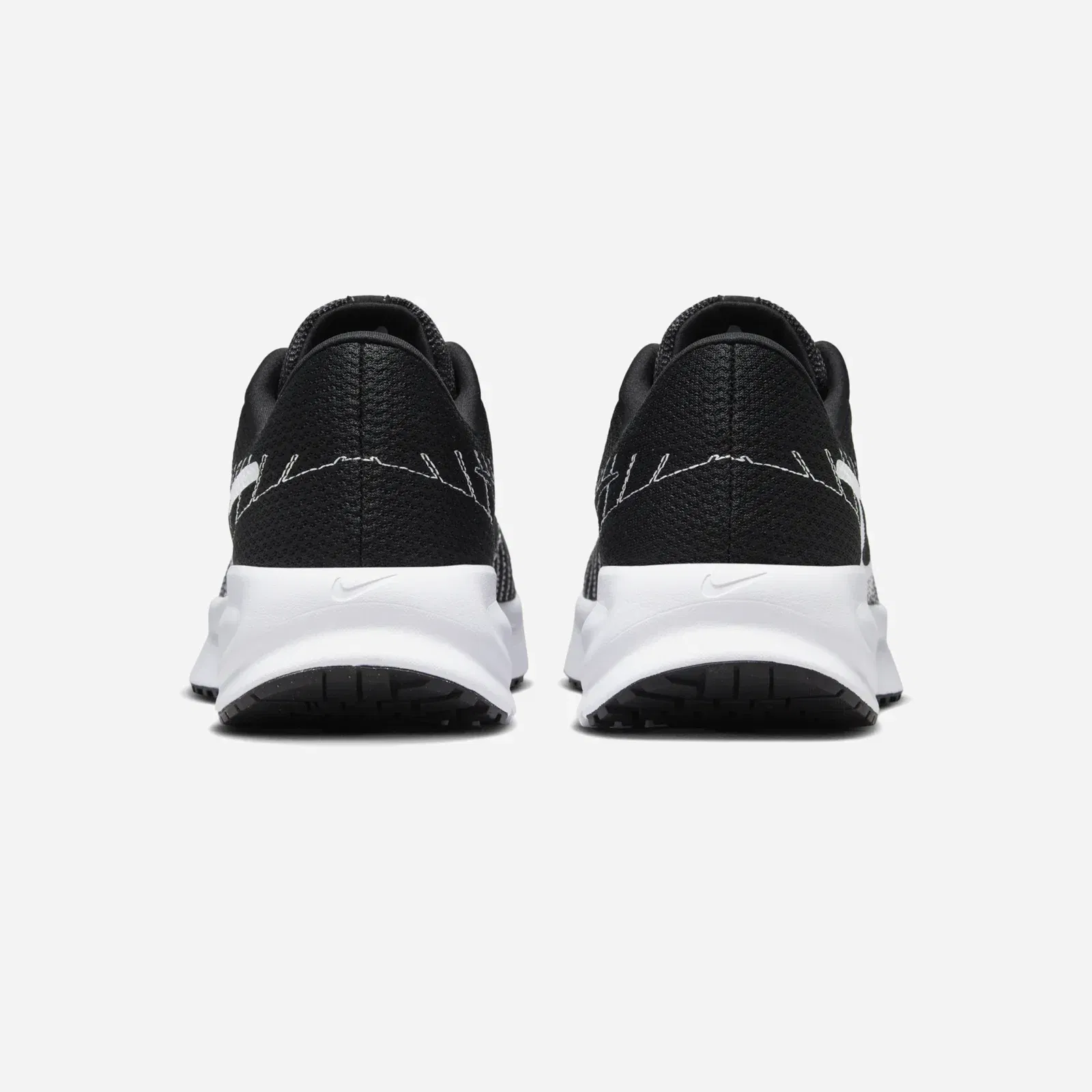 Nike Run Defy Black White