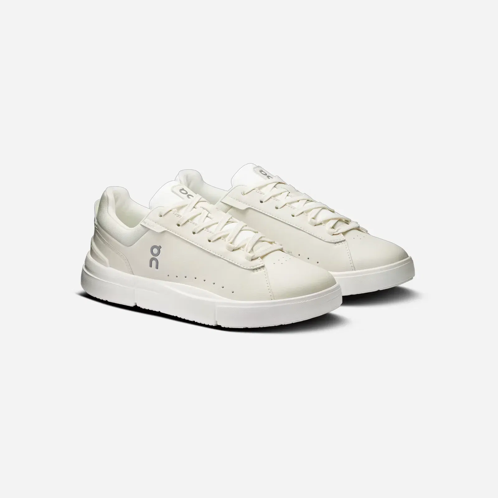 ON Running THE ROGER Advantage Ivory Ivory WMNS