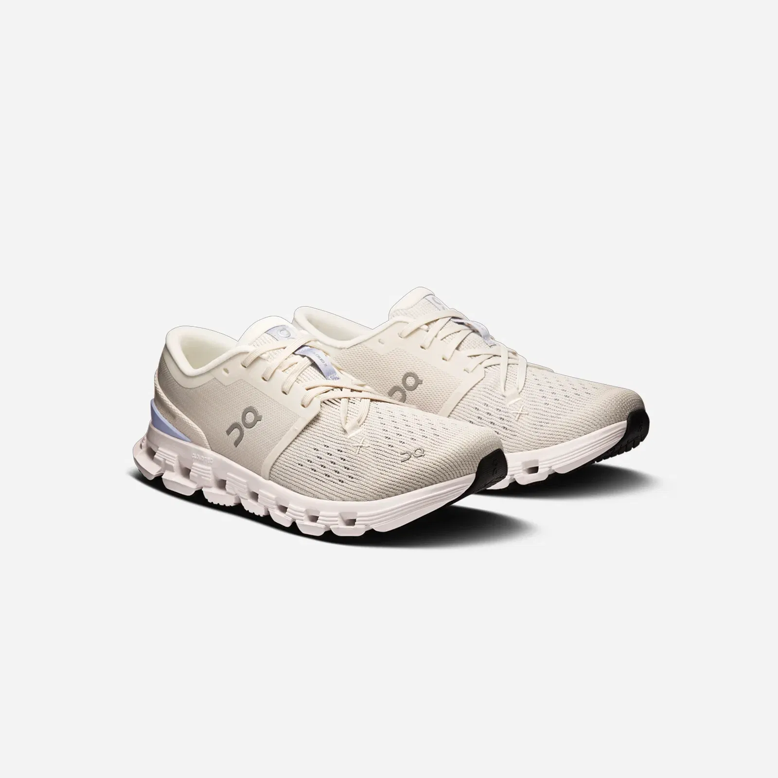 ON Running Cloud X 4 Ivory Nimbus WMNS