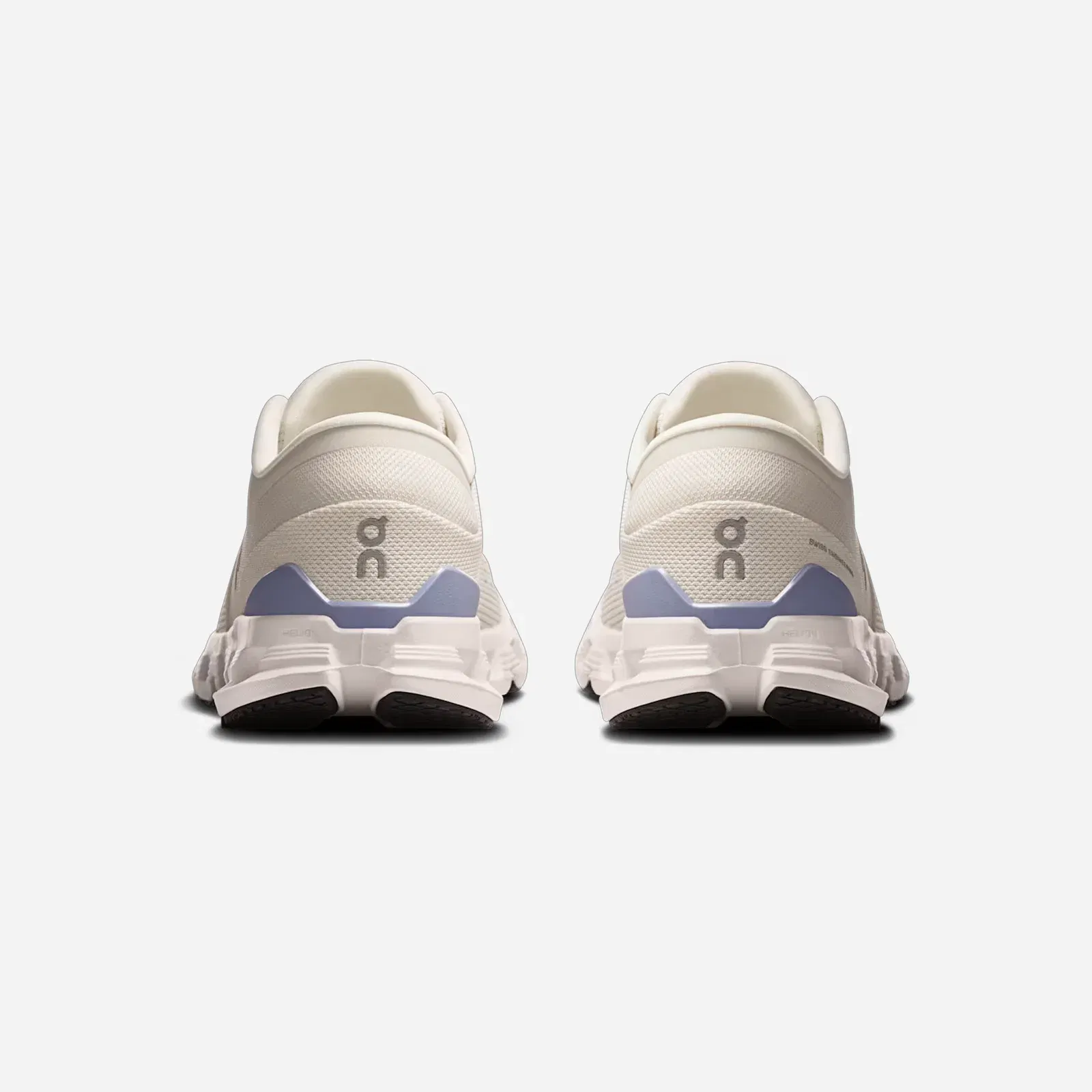ON Running Cloud X 4 Ivory Nimbus WMNS