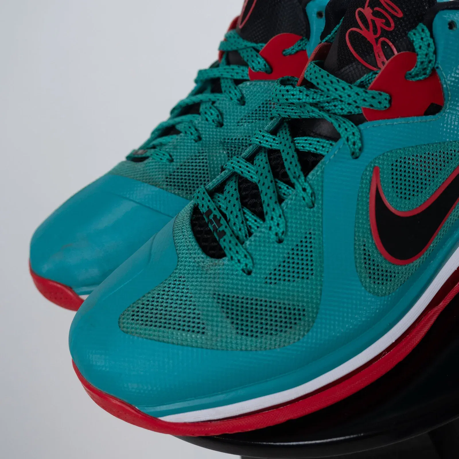 Nike Lebron 9 Low Liverpool (UK 11)