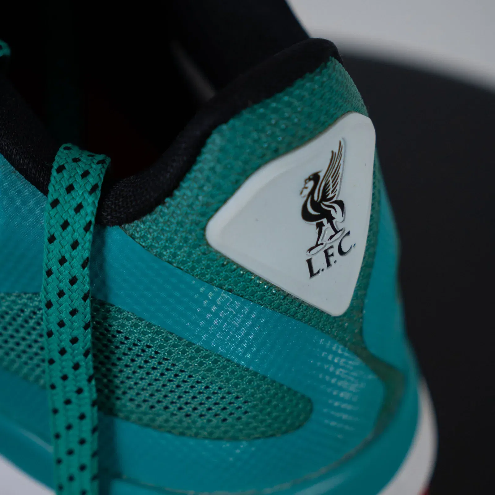 Nike Lebron 9 Low Liverpool (UK 11)