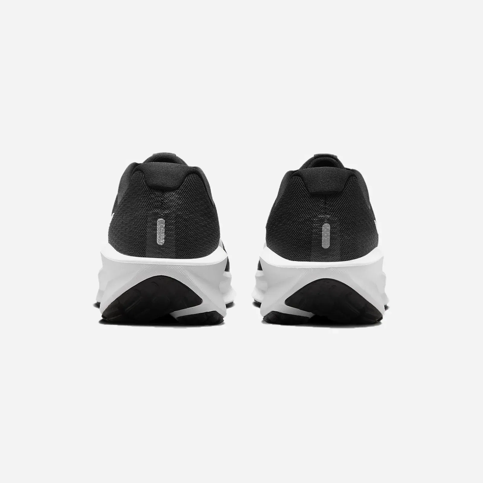 Nike Downshifter 13 Black/White/Dk Smoke Grey