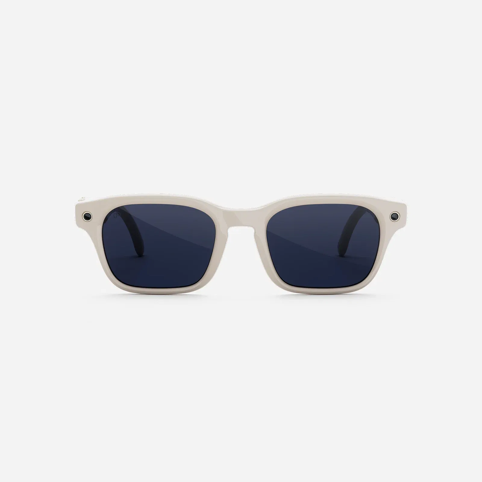 Meta AI Glasses Adventurer Linen Clear to Sapphire Transitions Lens