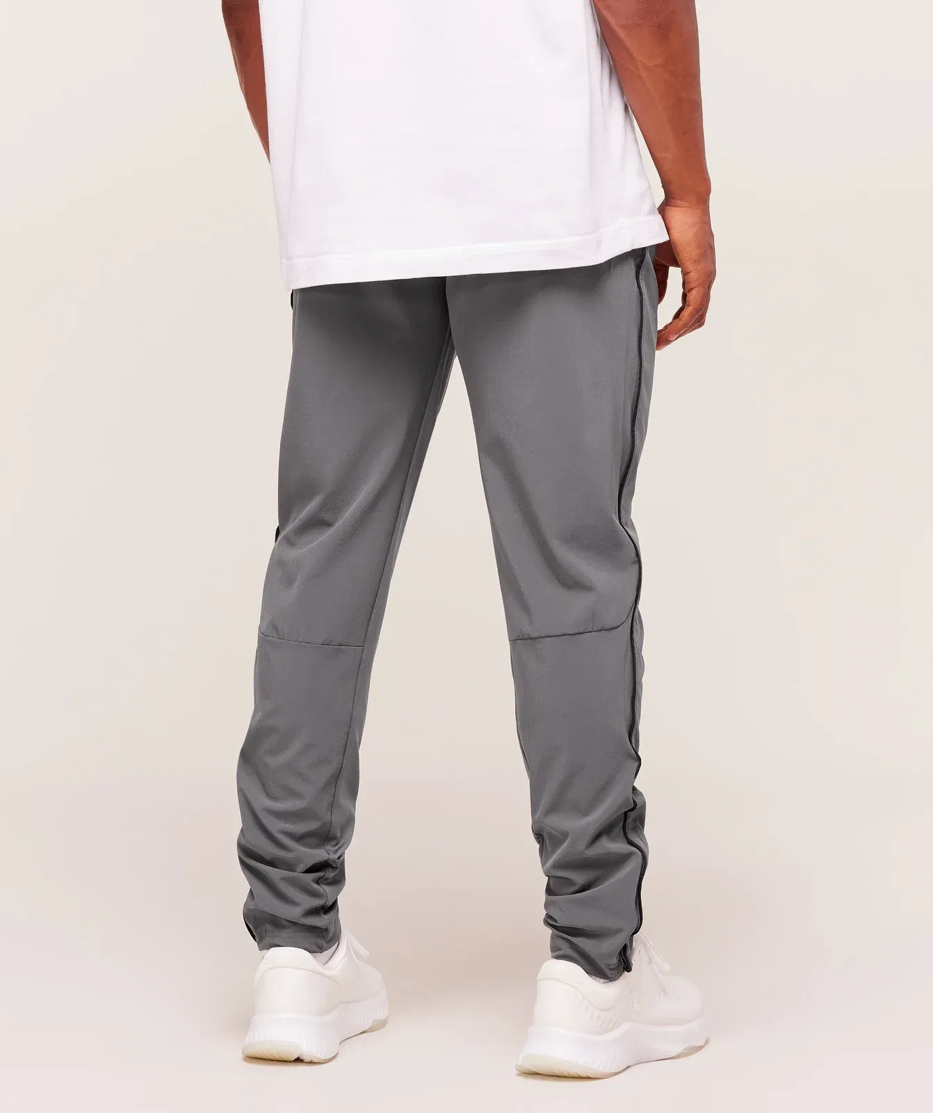 Gymshark Arrival Woven Block Joggers - Dark Grey