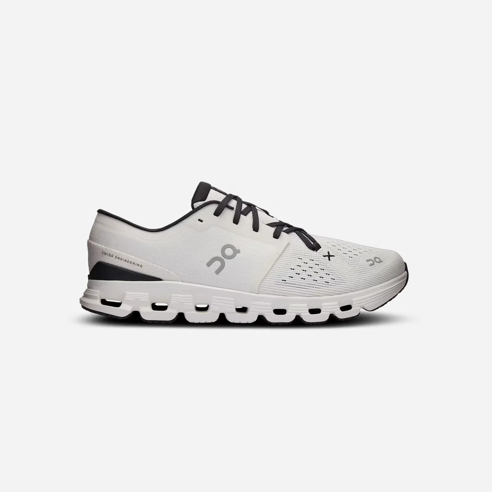 ON Running Cloud X 4 Ivory Black
