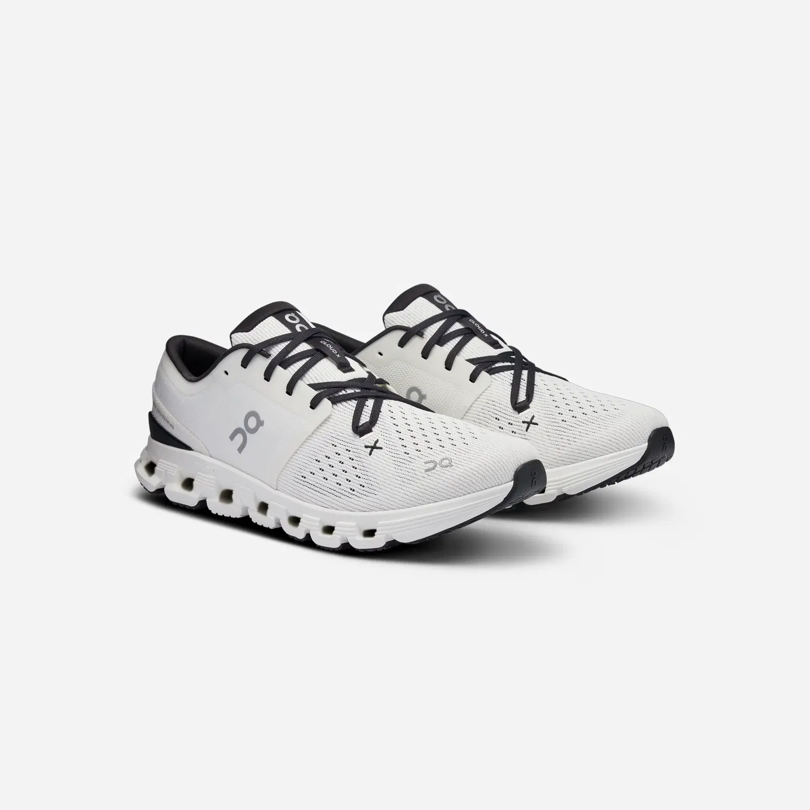 ON Running Cloud X 4 Ivory Black