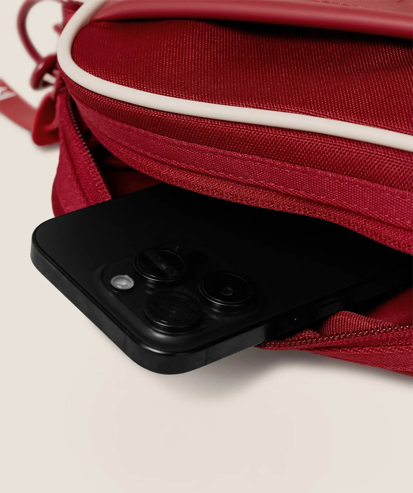 Gymshark Everyday Camera Bag Athletic Burgundy