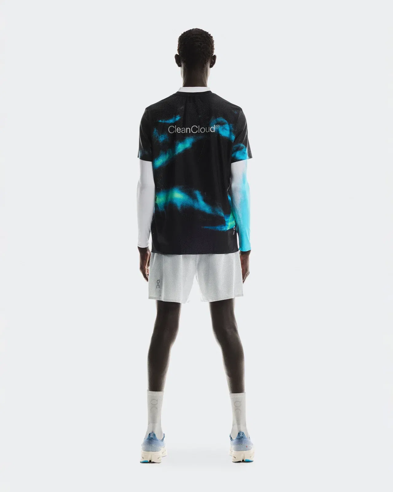On Pace Mesh Shorts Glacier