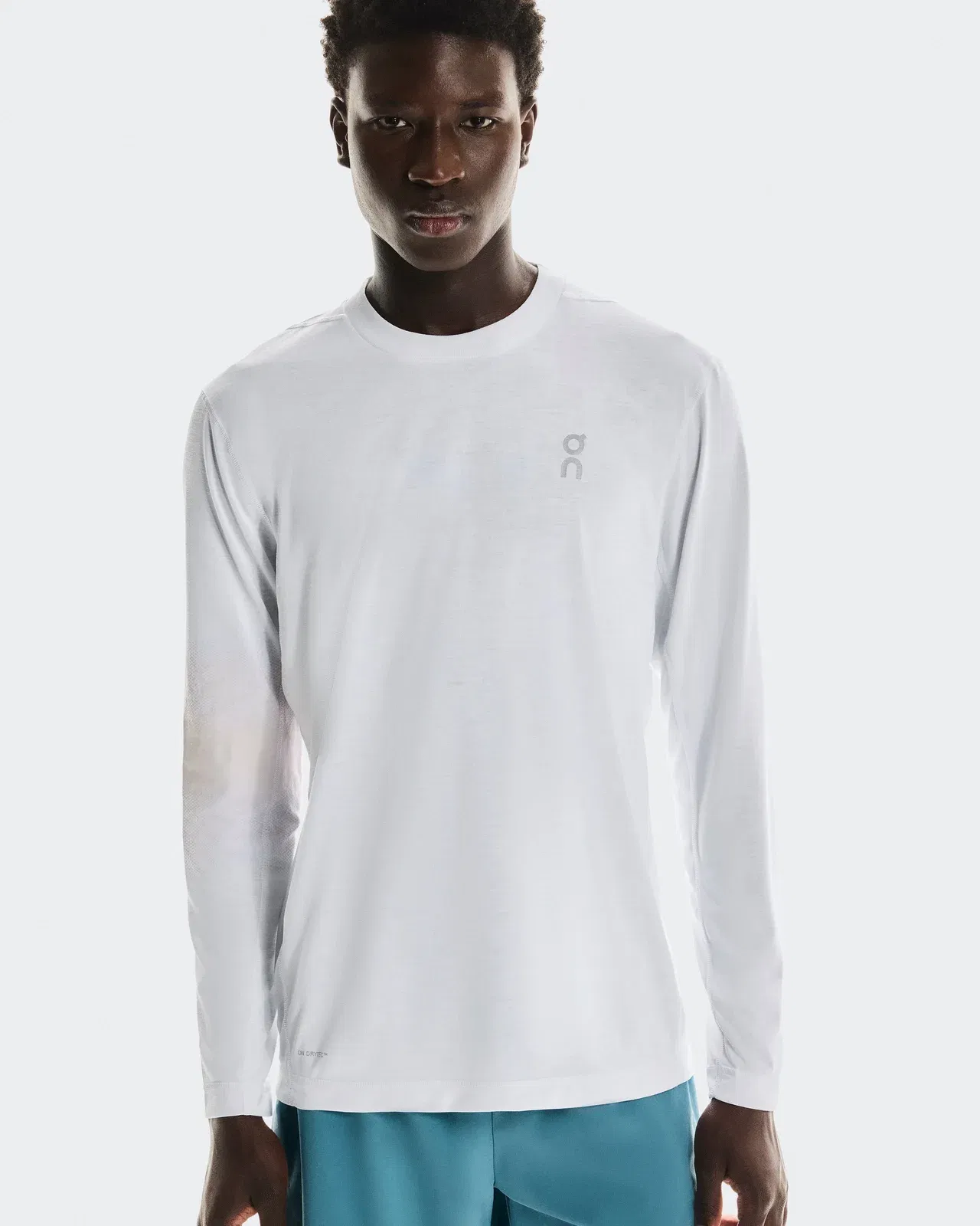 On Train Long-T Graphic White