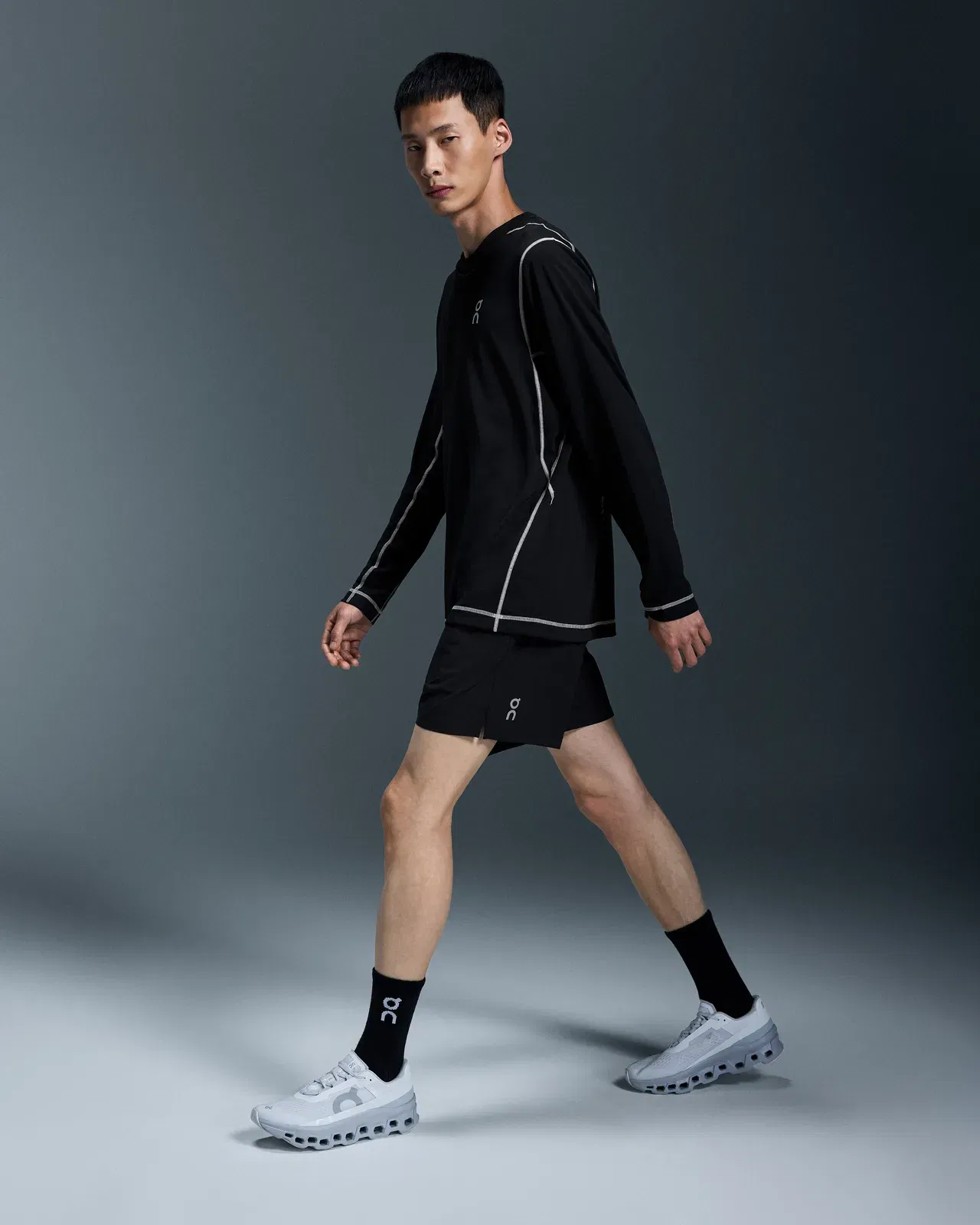 On 5" Core Shorts Black