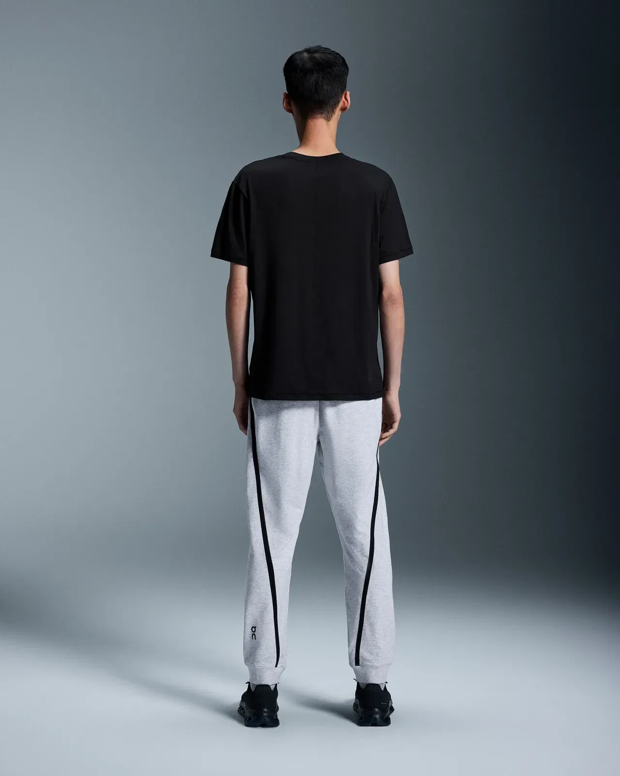 On Studio Joggers Crater
