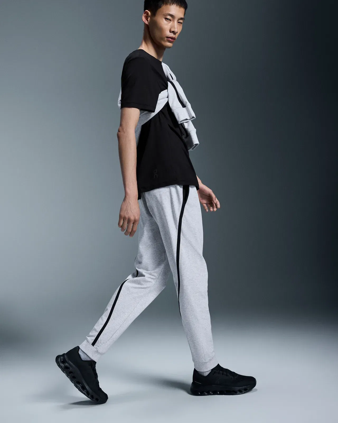On Studio Joggers Crater