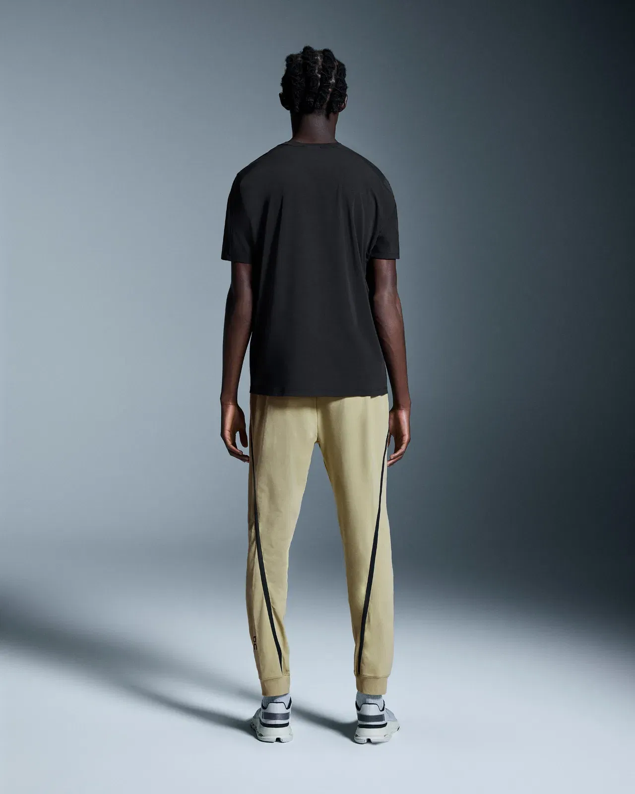 On Studio Joggers Caper