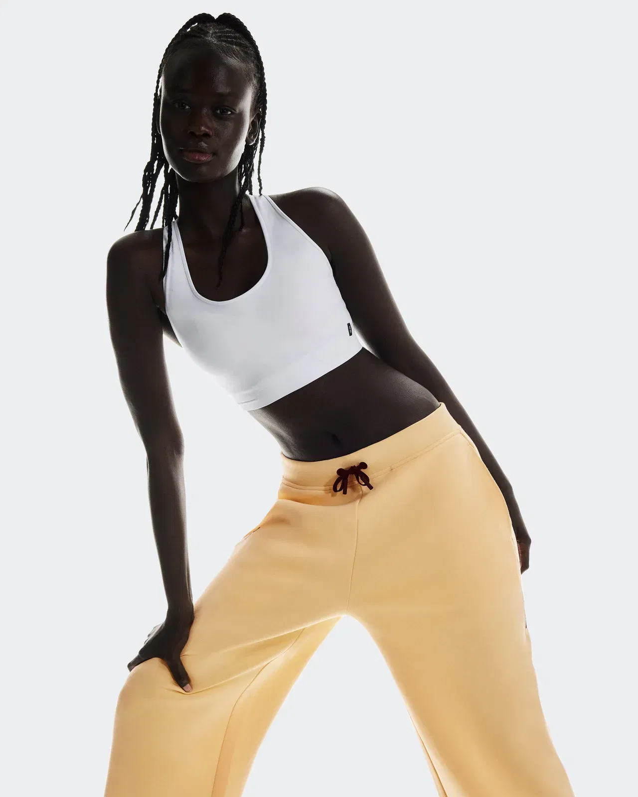 On Focus Tech Sweatpants Nectar