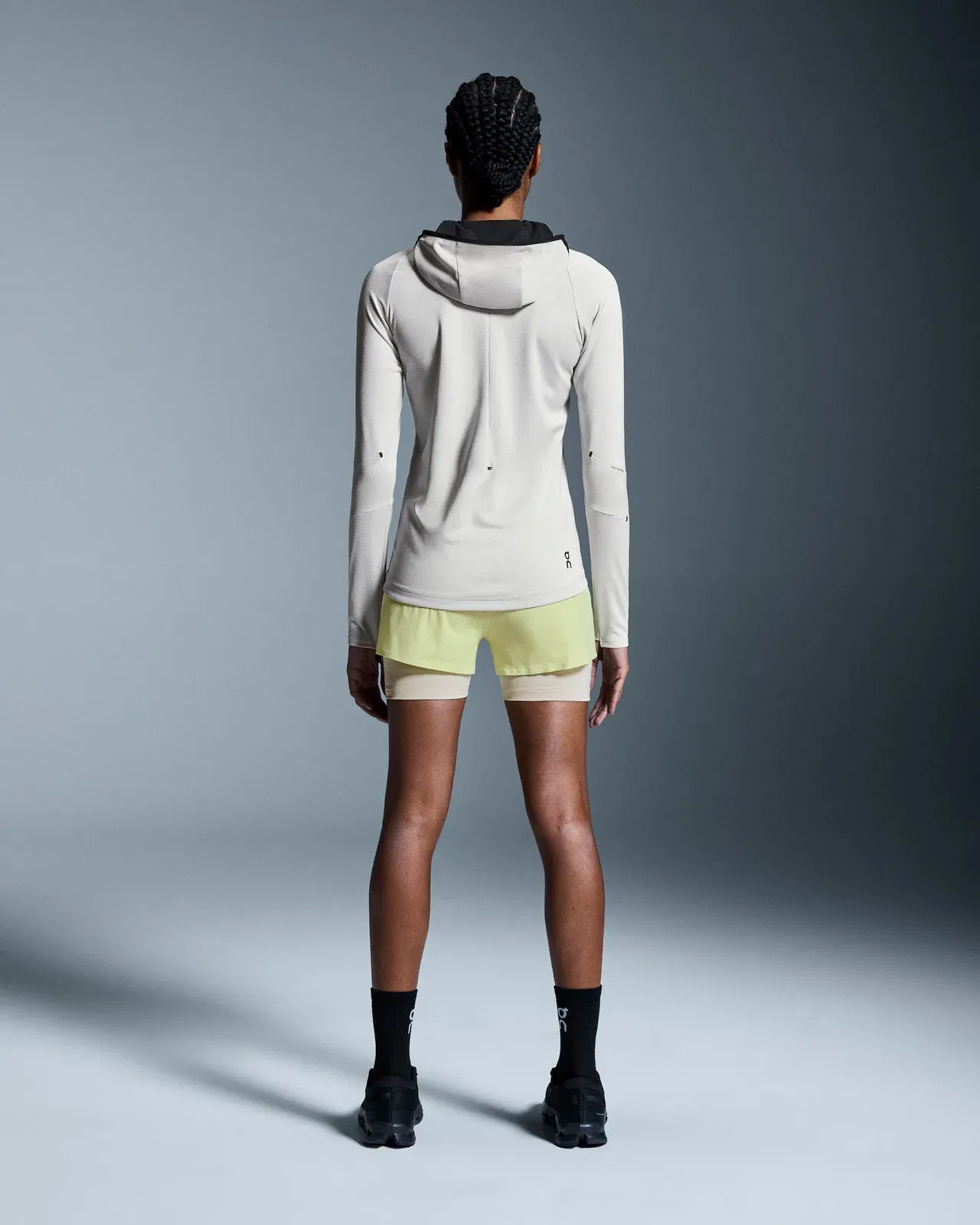 On 3" Performance 2/1 Shorts Limelight Sand (Women'S) (Women's)