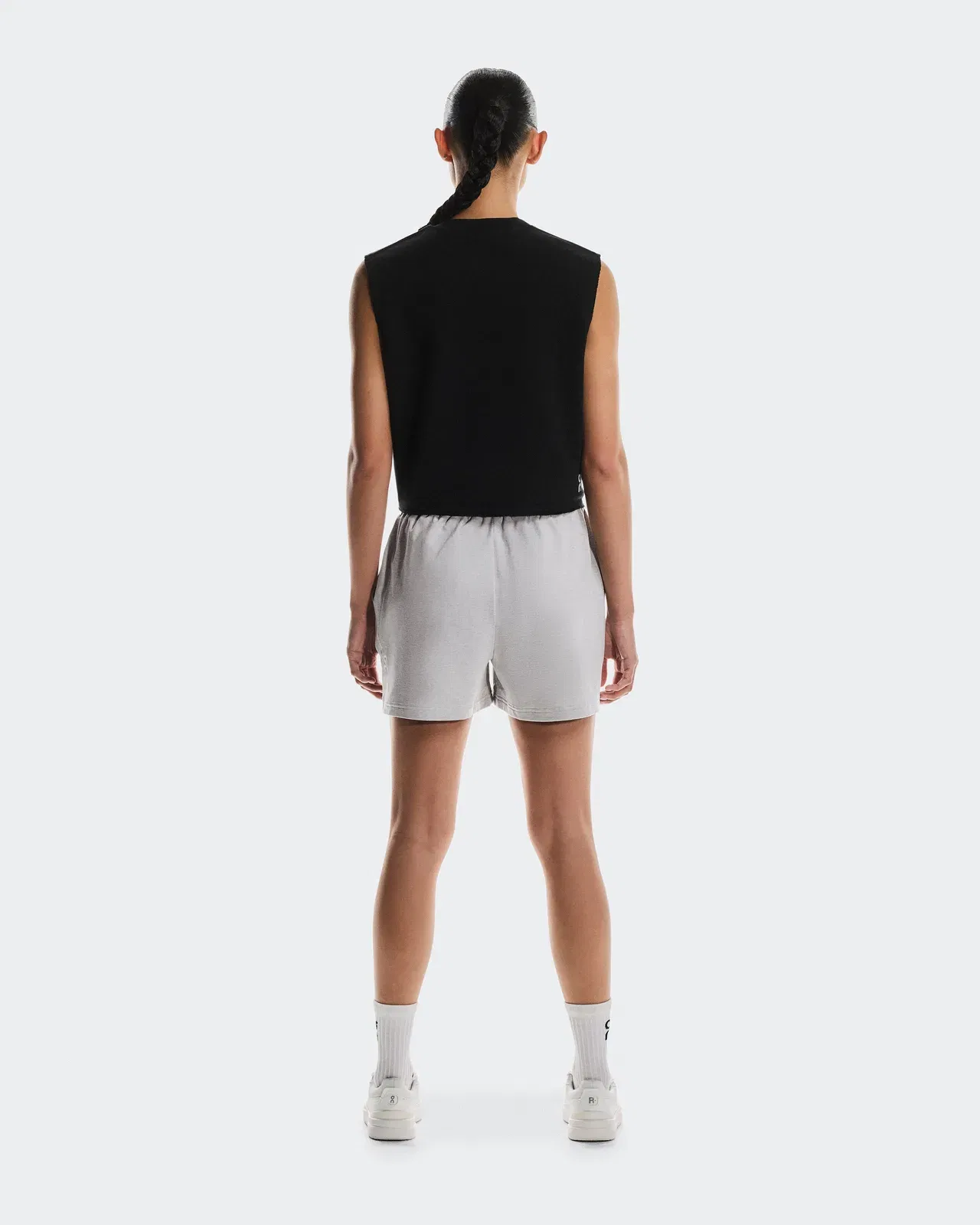 On Courtside Shorts Gravel