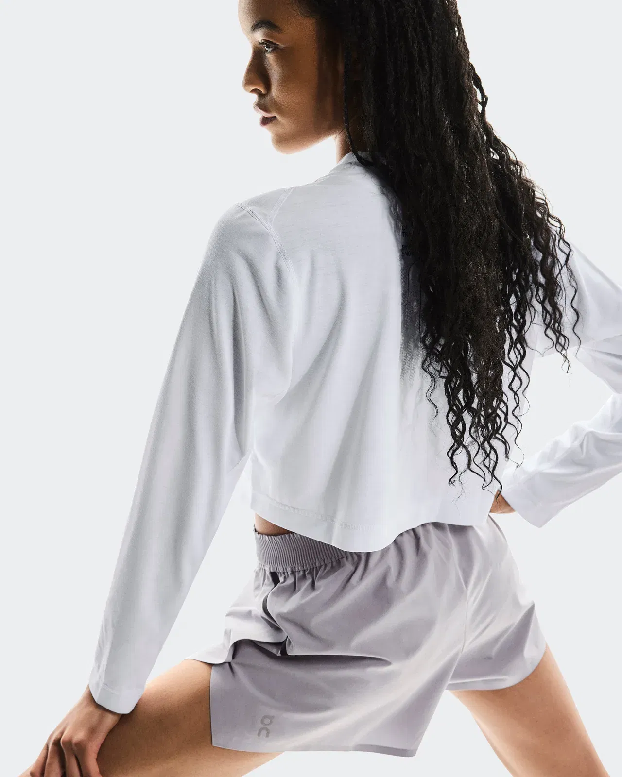 On Train Long-T Crop Graphic White (Women'S) (Women's)