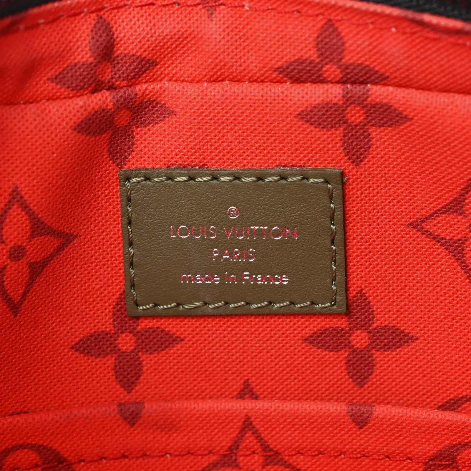 LV Trio Messenger Khaki Vermillon