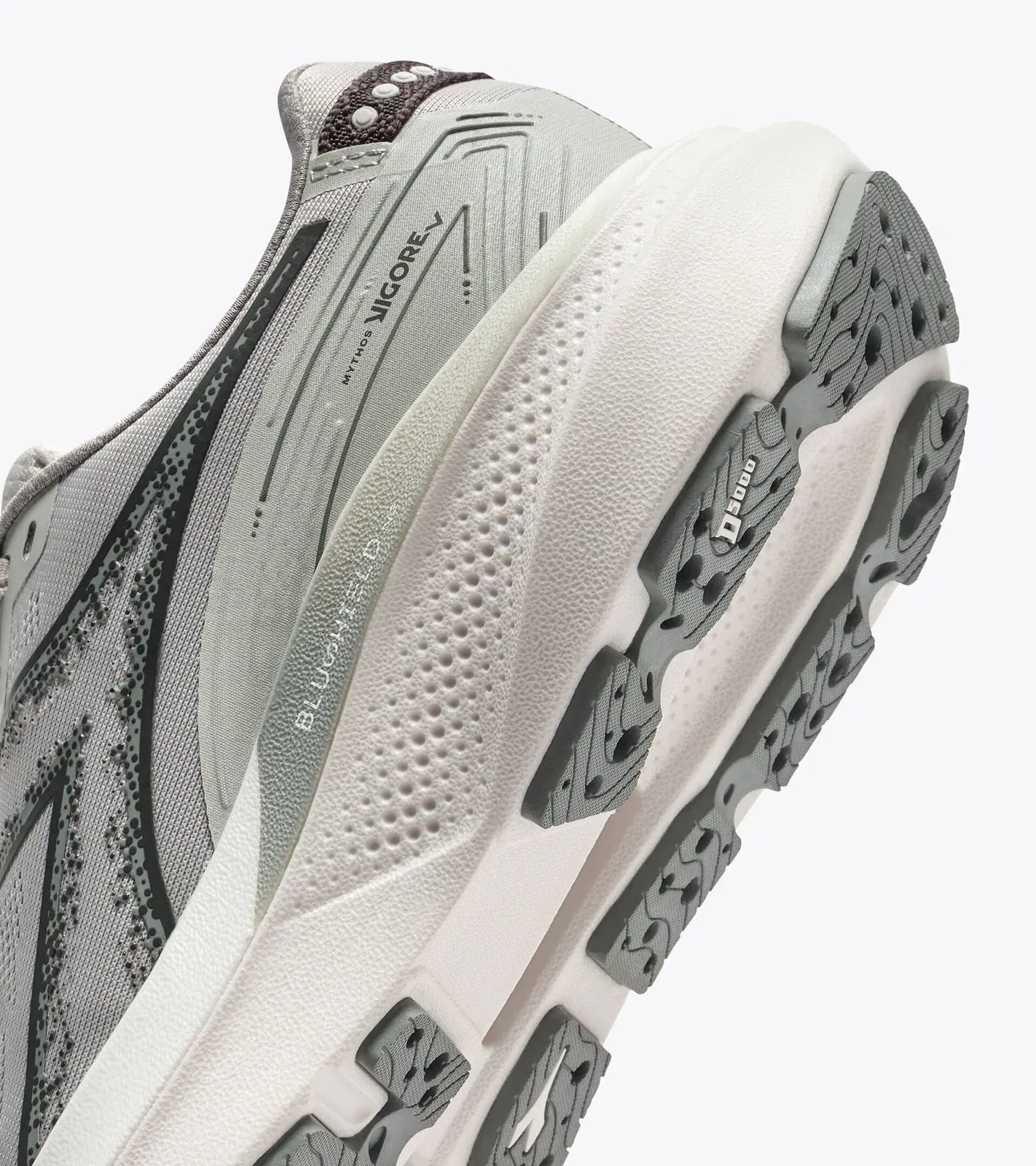 Diadora Mythos Blushield Vigore V W Silver /Forged Iron