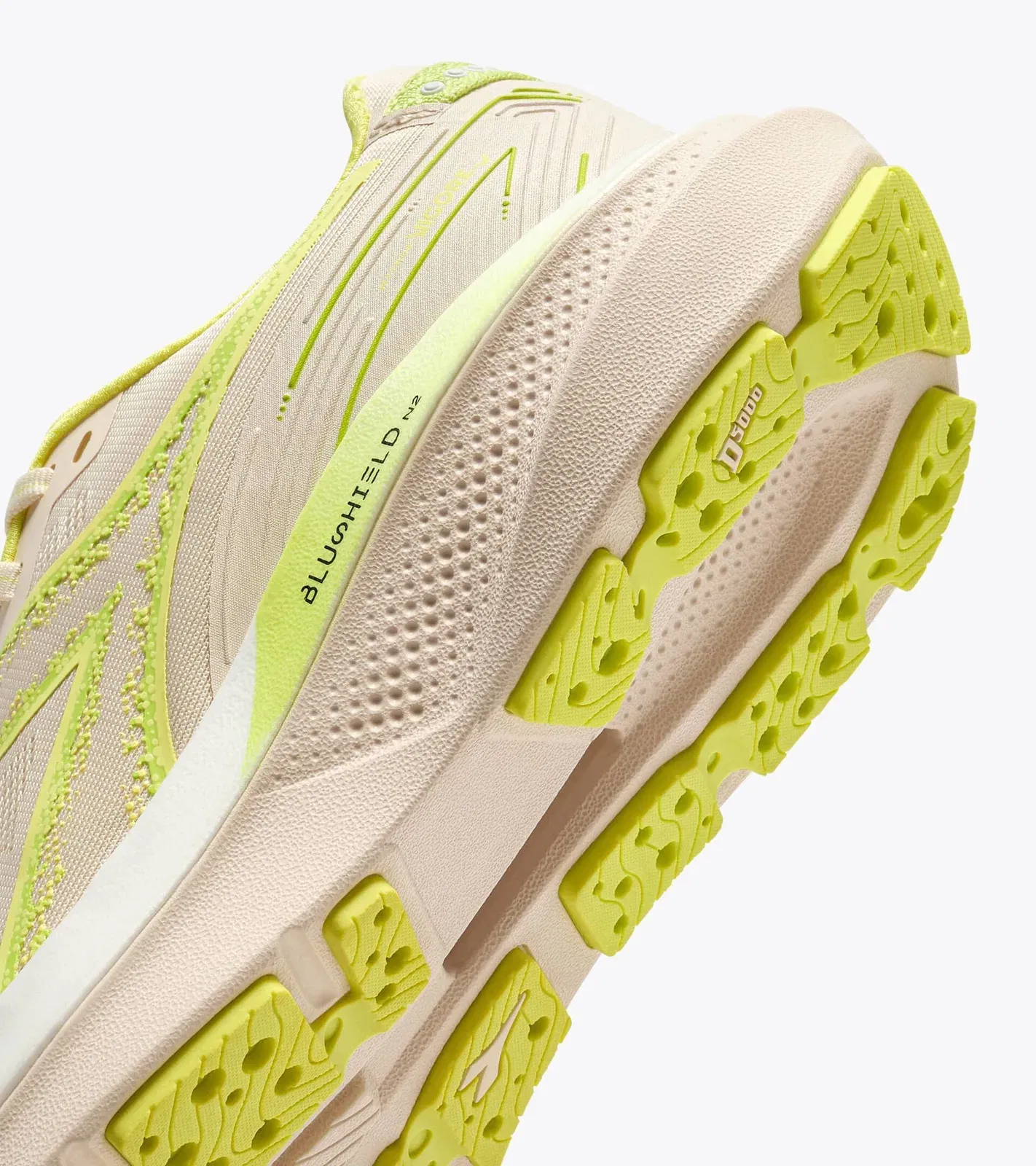 Diadora Mythos Blushield Vigore V W Buttercream /Minced Quince
