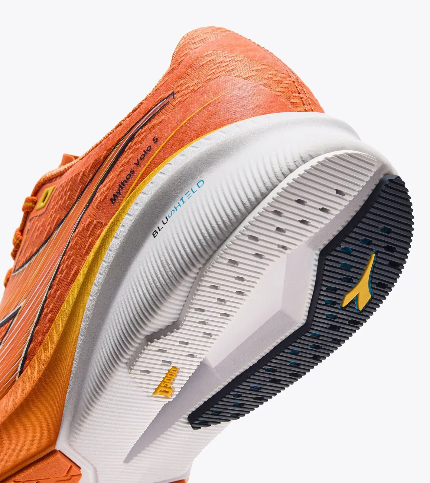Diadora Mythos Blushield Volo 5 Nectarine/Lemon Chrome