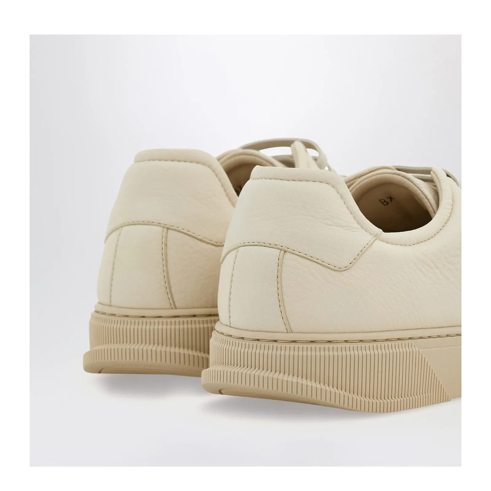 Mascarpone-colored leather sneakers
