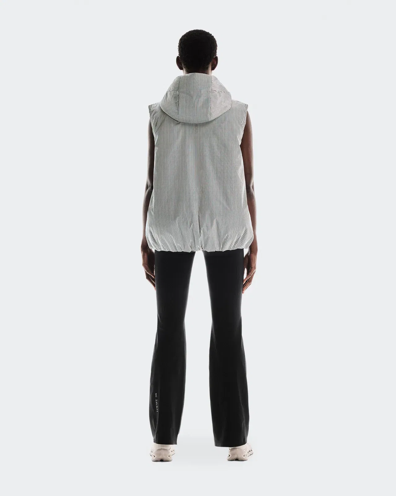 On Puffer Vest Loewe Beige Blue
