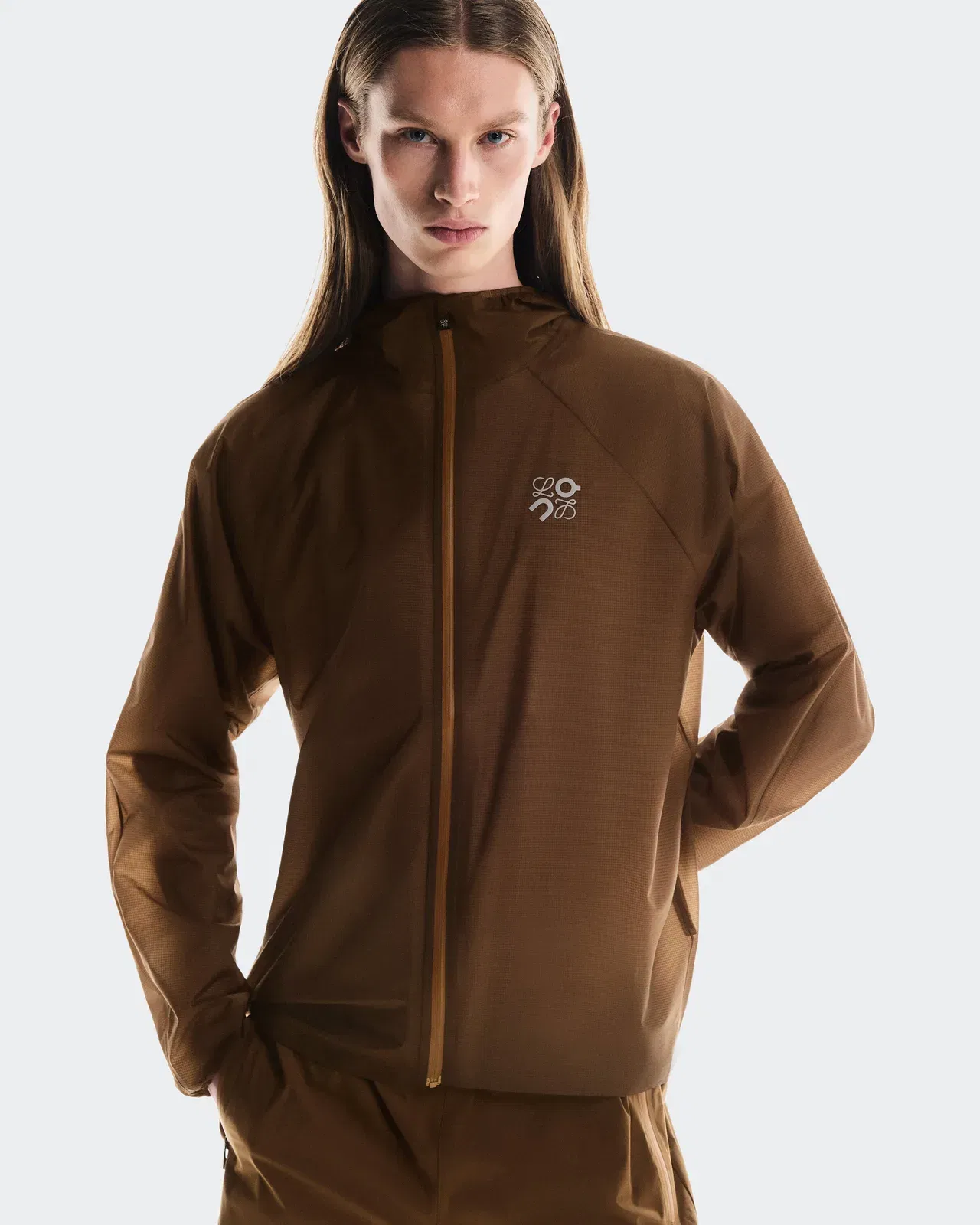 On Ultra Jacket Loewe Toffee