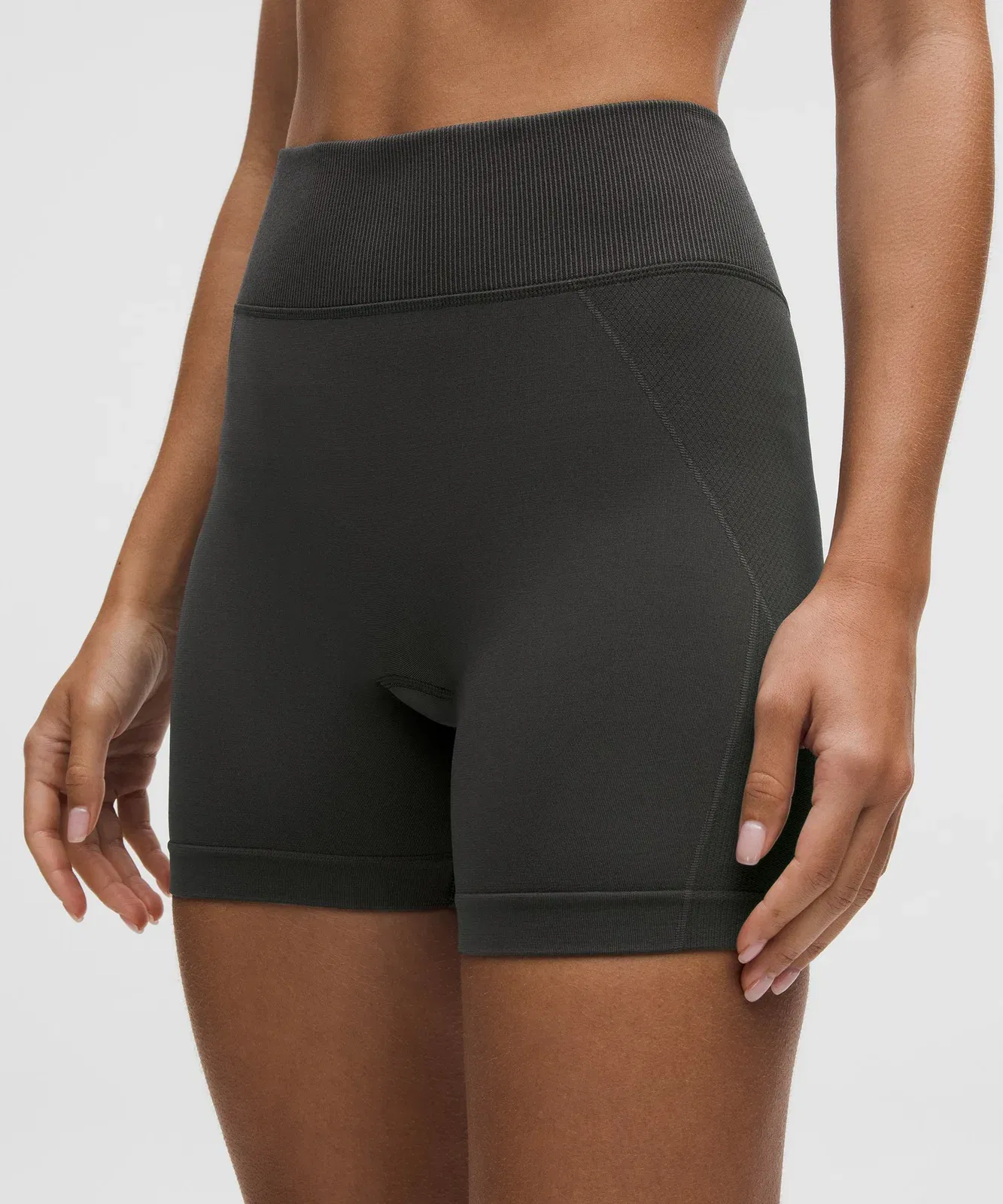 Lululemon Women's Get Low High-Rise Training Shorts 5"