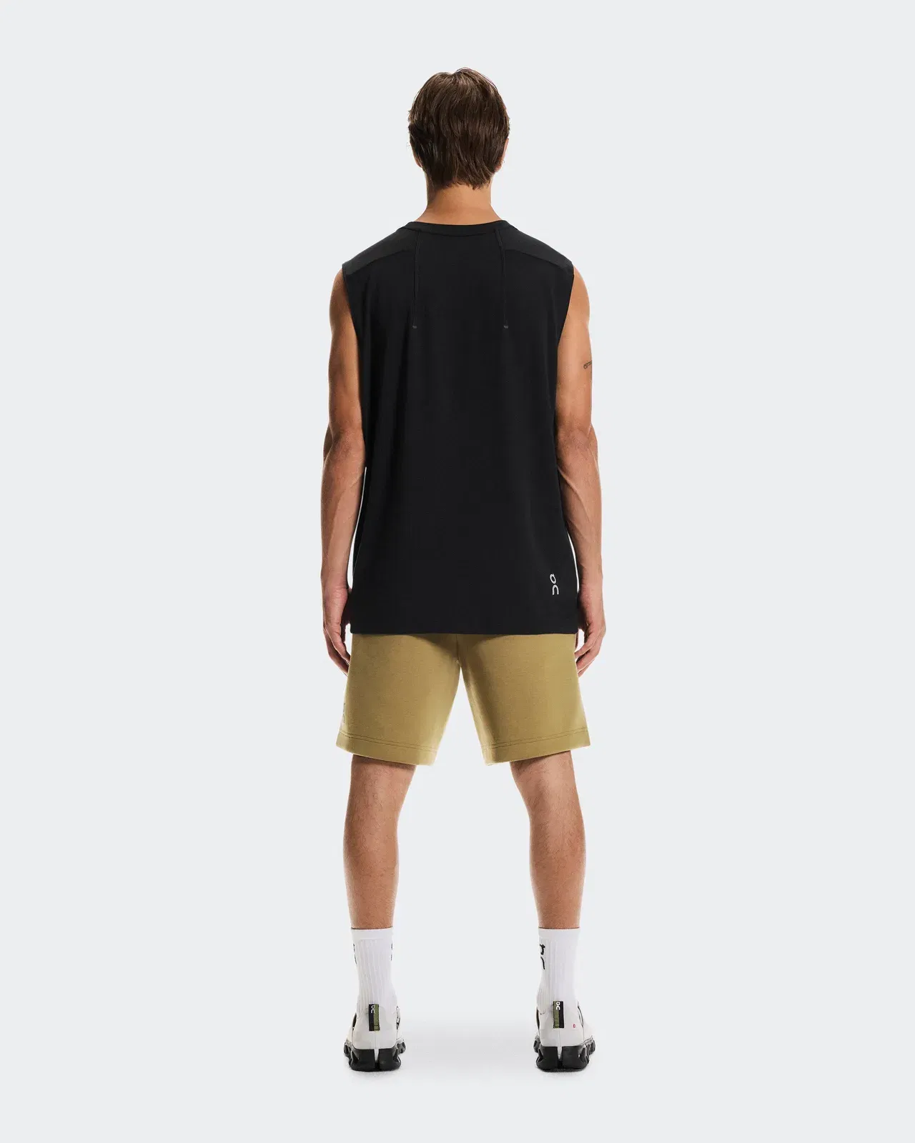 On Focus Tech Shorts Nutmeg