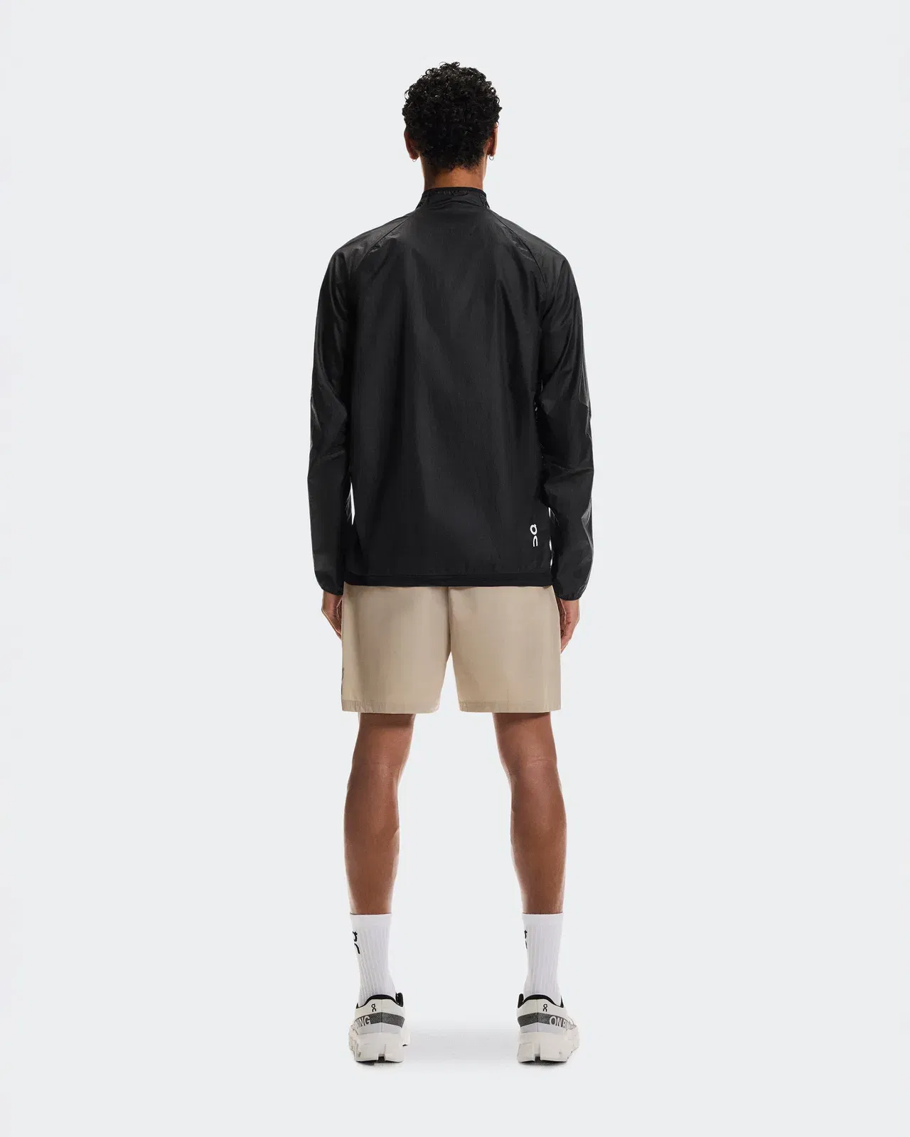 On 5" Core Shorts Desert