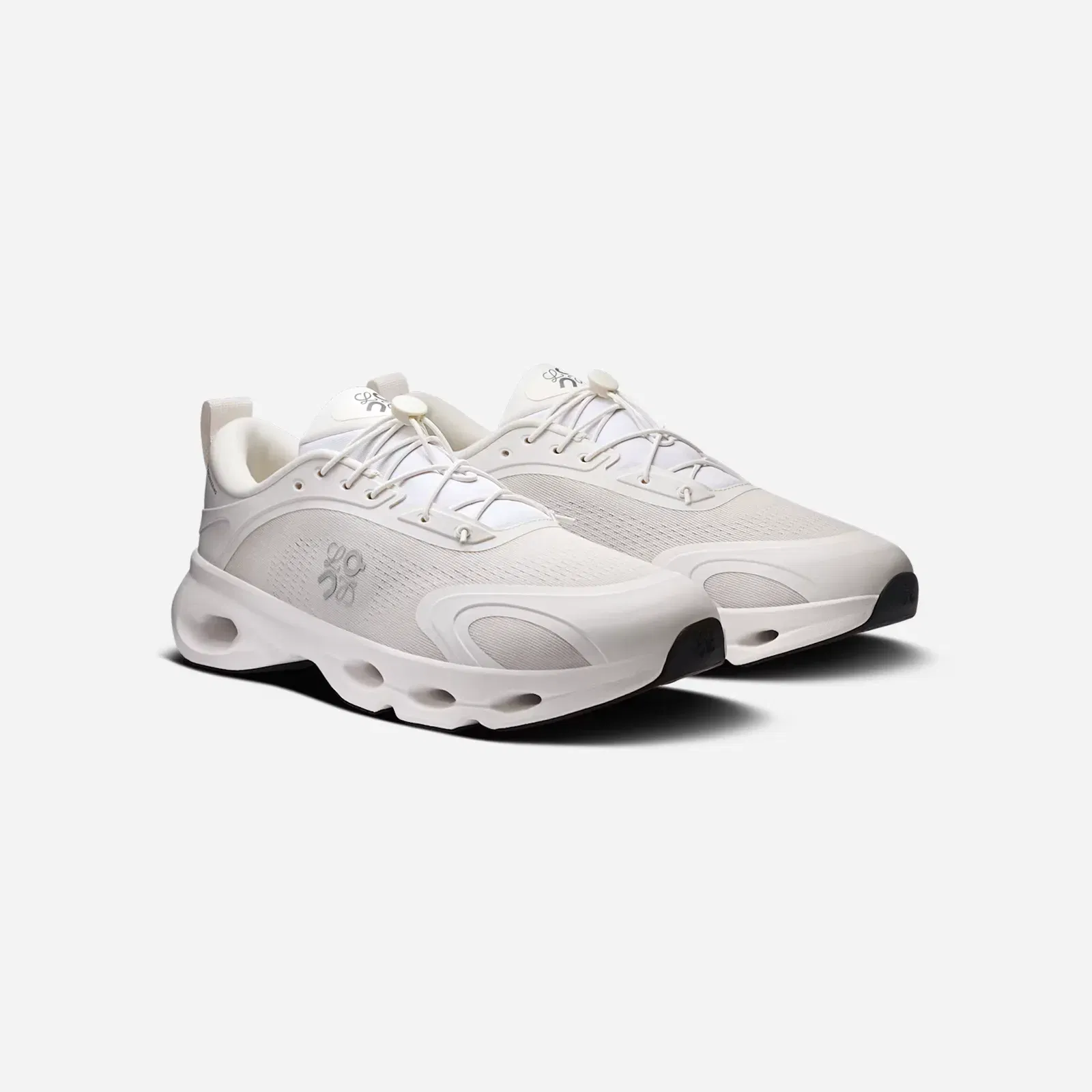 On Running Cloudsolo LOEWE White Light Grey