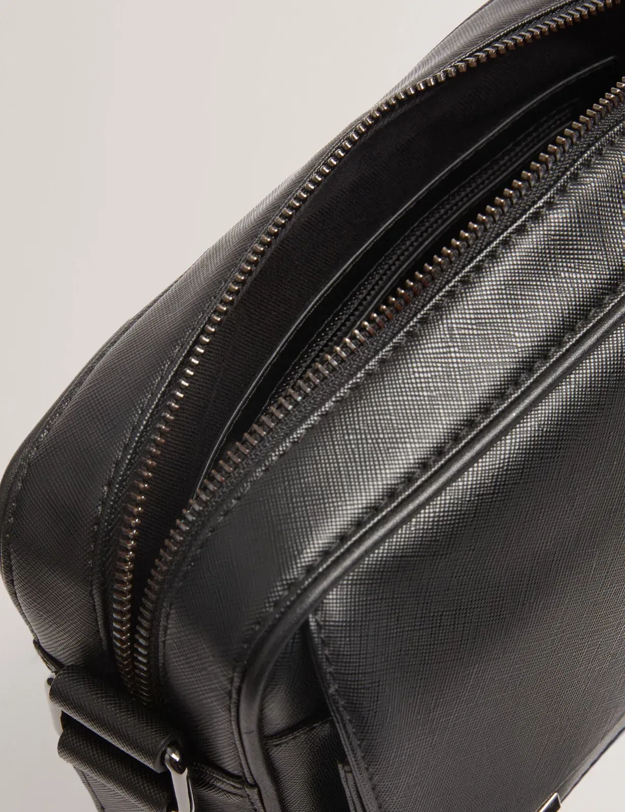 Ted Baker Sampson Crosshatch Pu Crossbody Messenger Bag Black