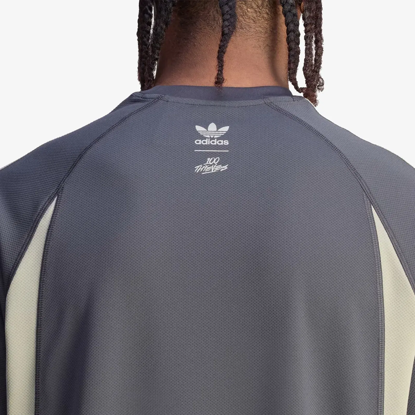 ADIDAS ORIGINALS 100 THIEVES T-Shirt { CARBON