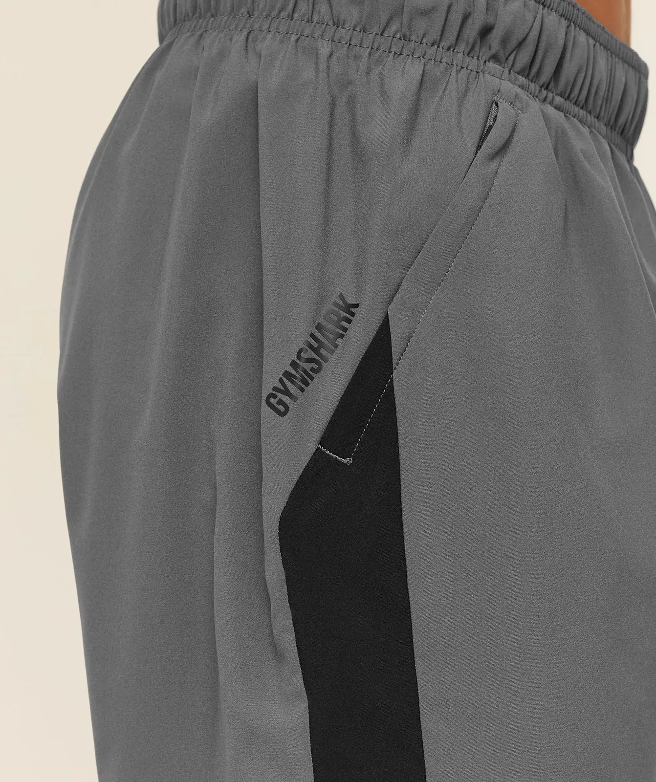 Gymshark Sport  7" Shorts - Dark Grey/Black