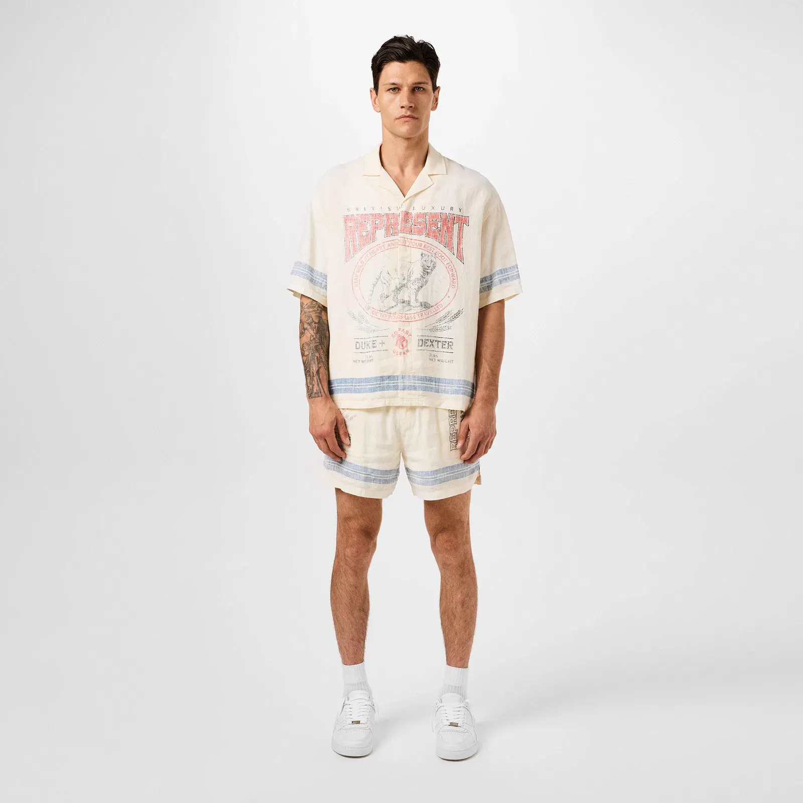 Rep D+D Lion Short, Distinctive Graphic Print