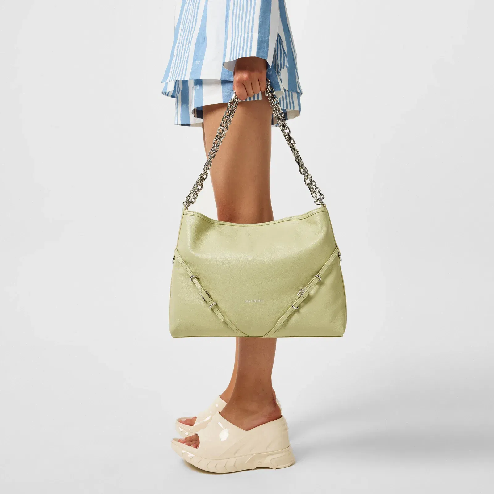 Medium Voyou Chain Shoulder Bag