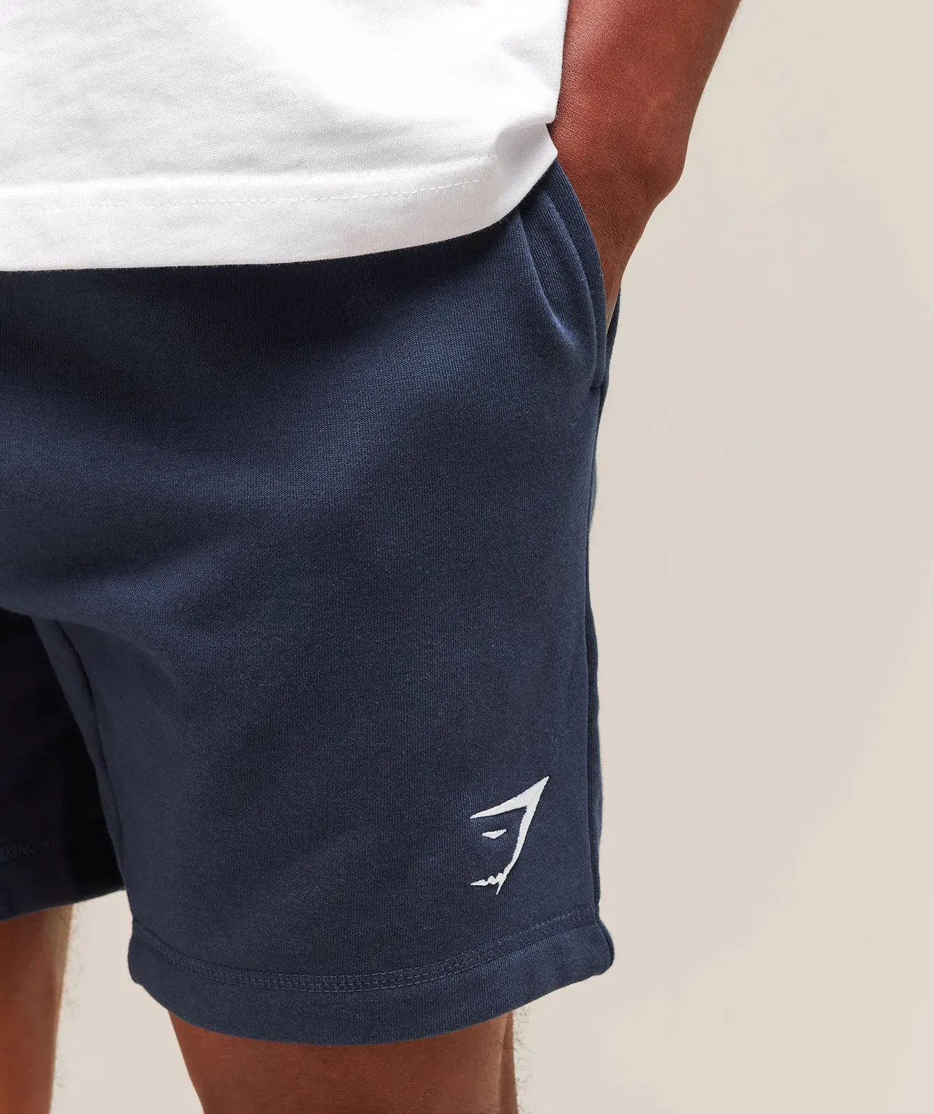 Gymshark Crest 7" Shorts - Navy