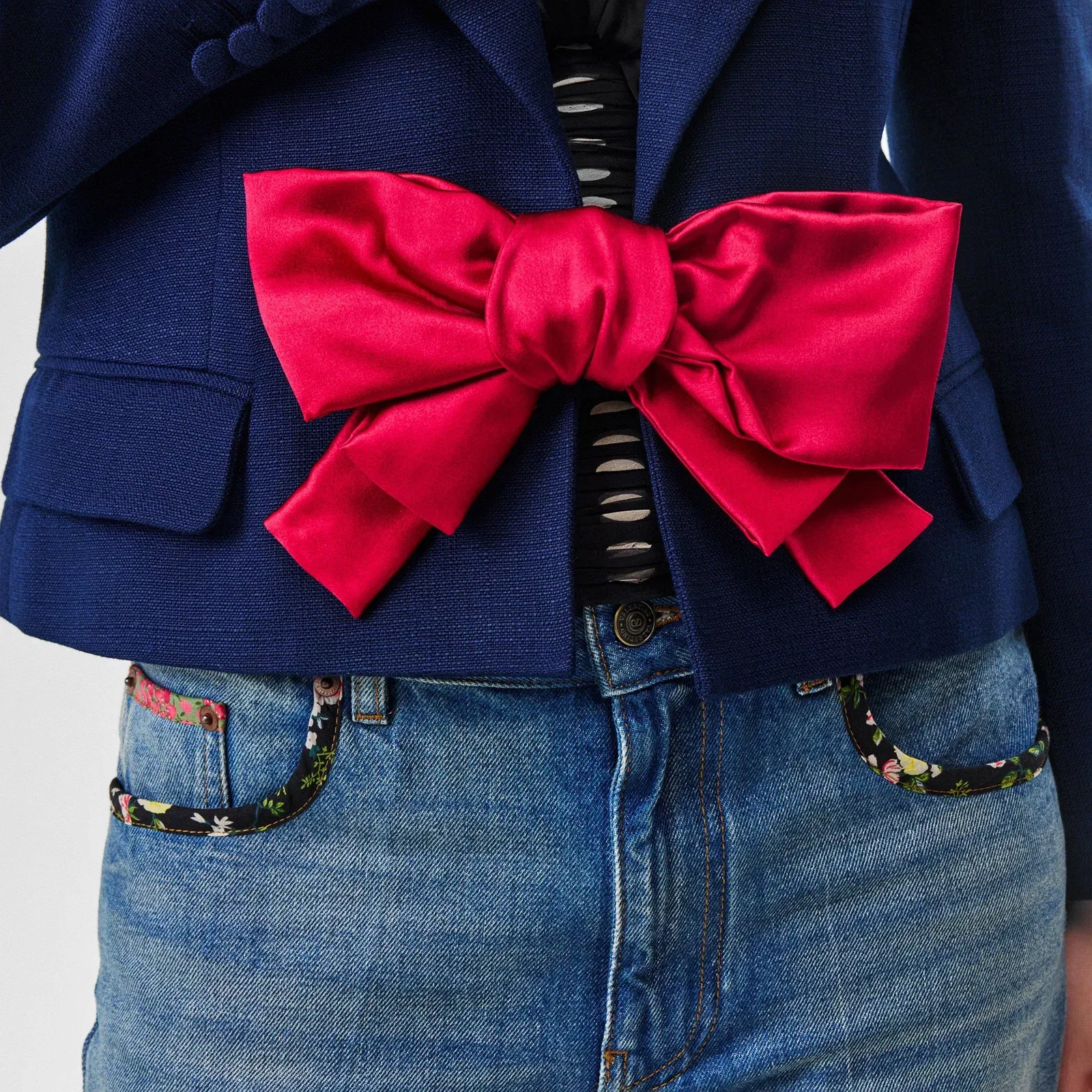Bow Wool Long Sleeve Blazer