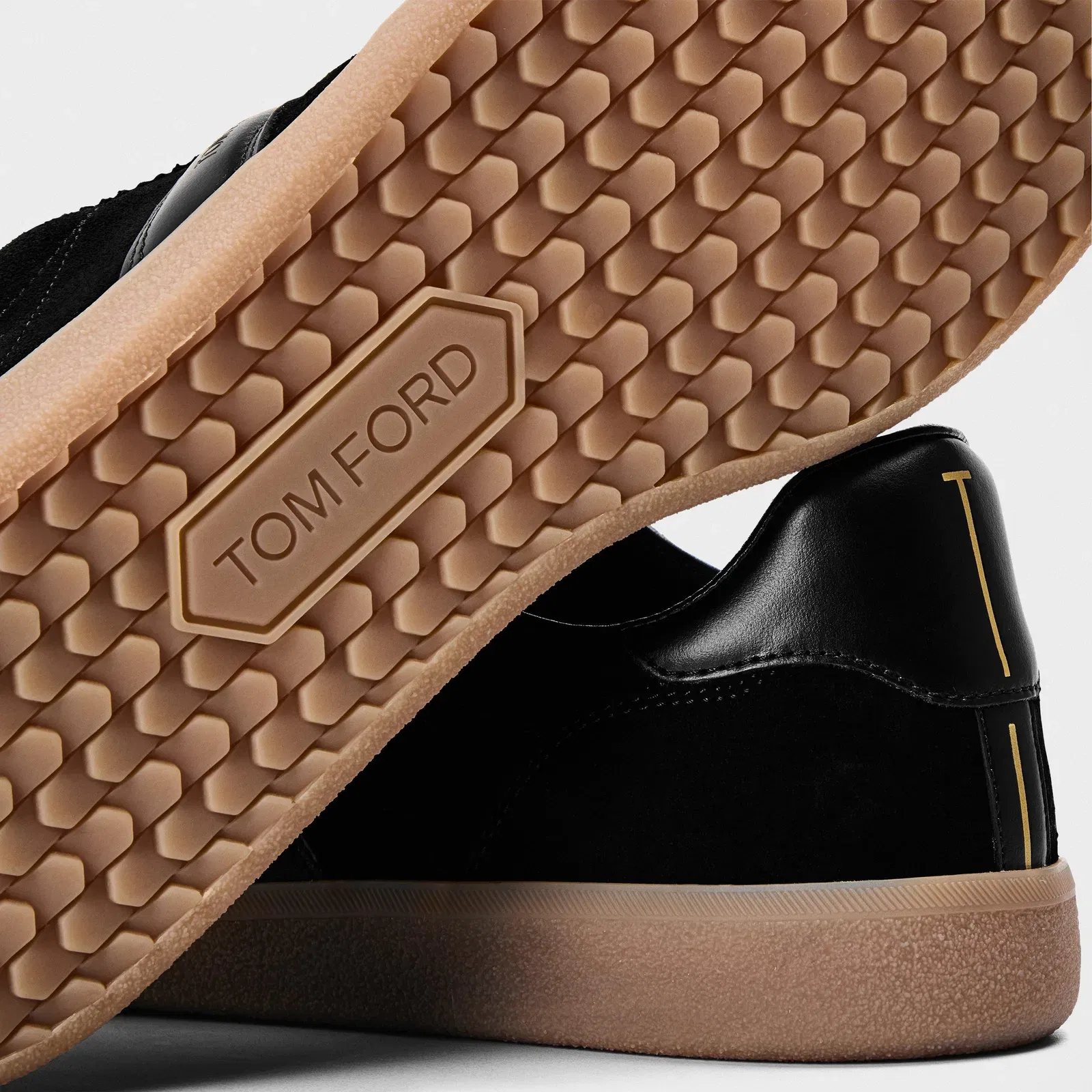 Low-Top Trainers
