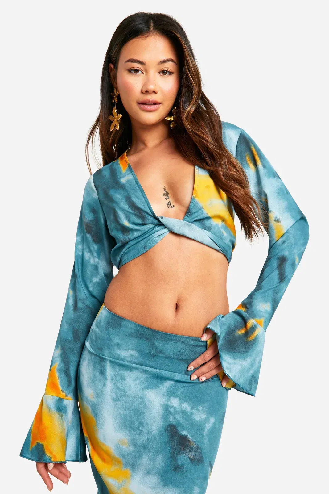 Tonal Tie Dye Twist Front Crop
