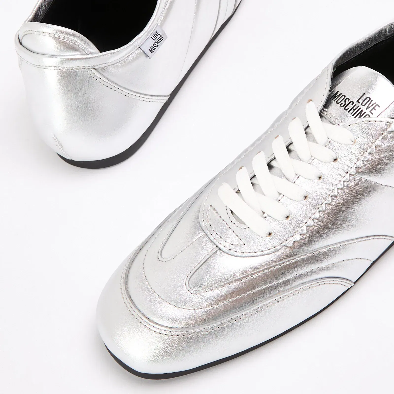 Low-Top Trainers