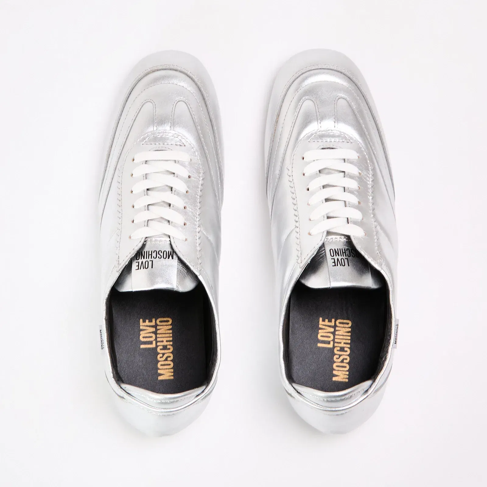 Low-Top Trainers