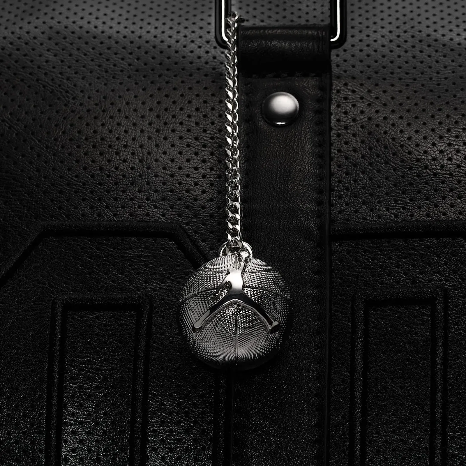 Nike Jordan Perforated Duffel (40L)