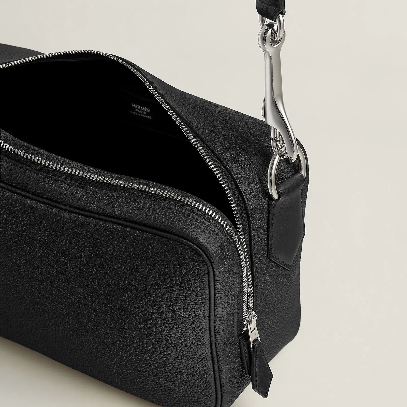 Hermes On Body Mousqueton Bag Noir