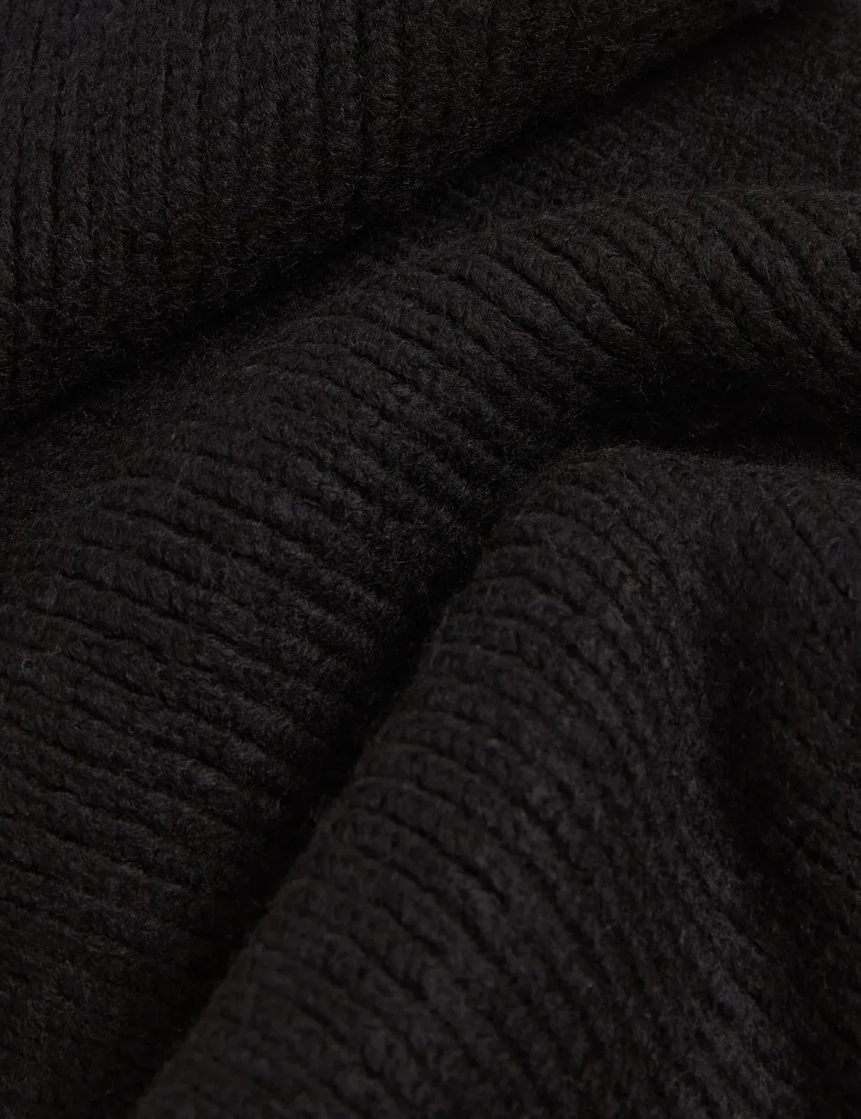 Ted Baker Lidiies Ribbed Wool Blend Knitted Scarf In Black Women's
