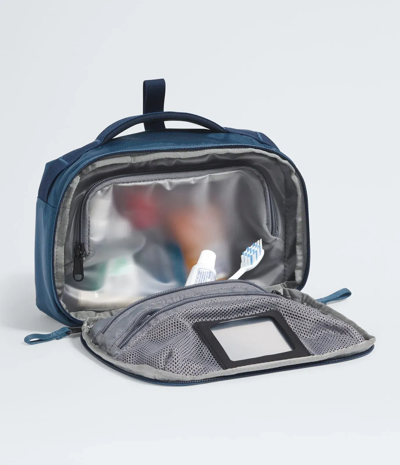 The North Face Base Camp™ Voyager Toiletry Kit Shady Blue