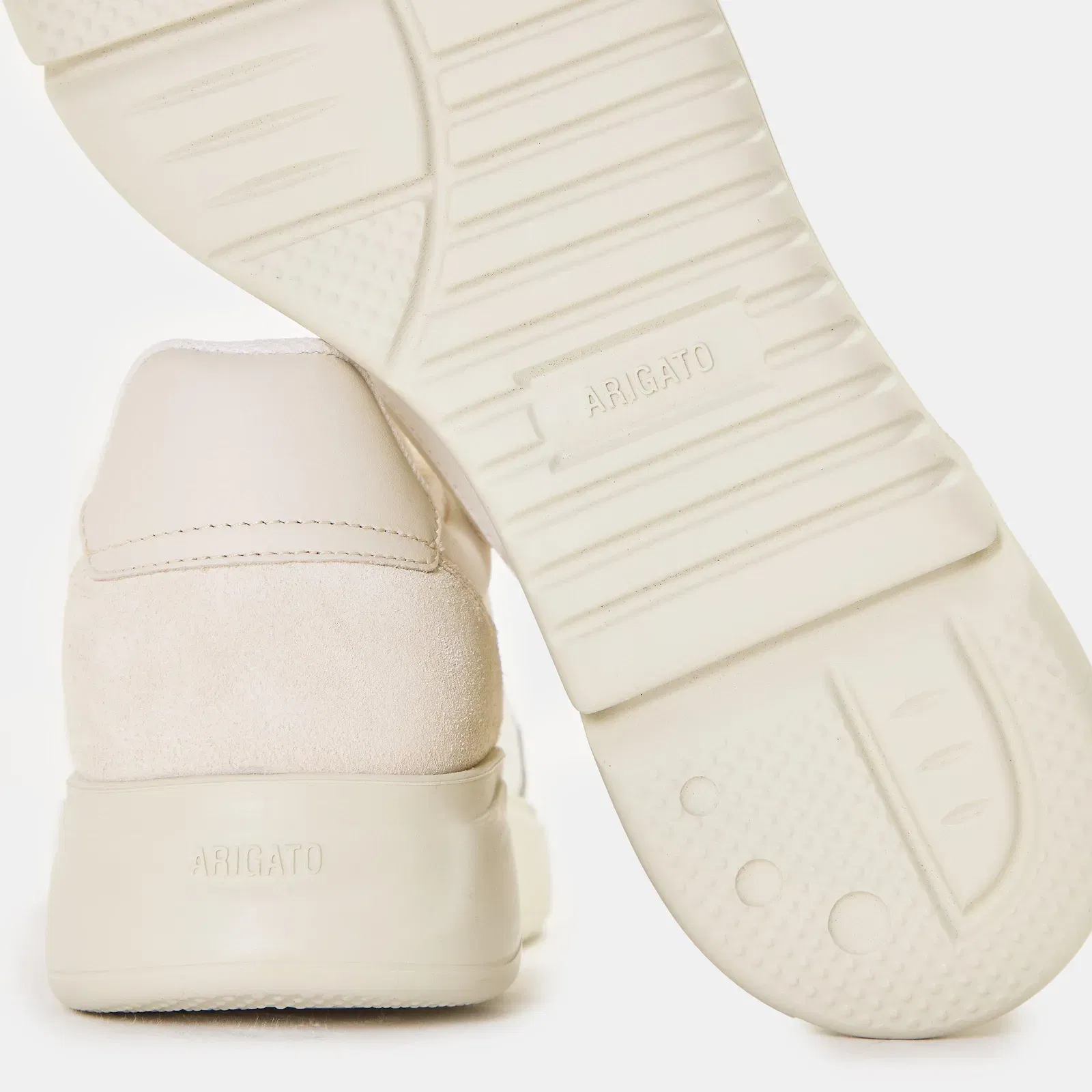 Low-Top Trainers